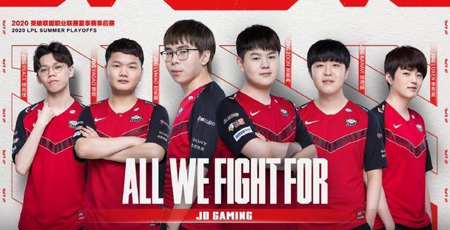 显得有些暗 显得有些暗